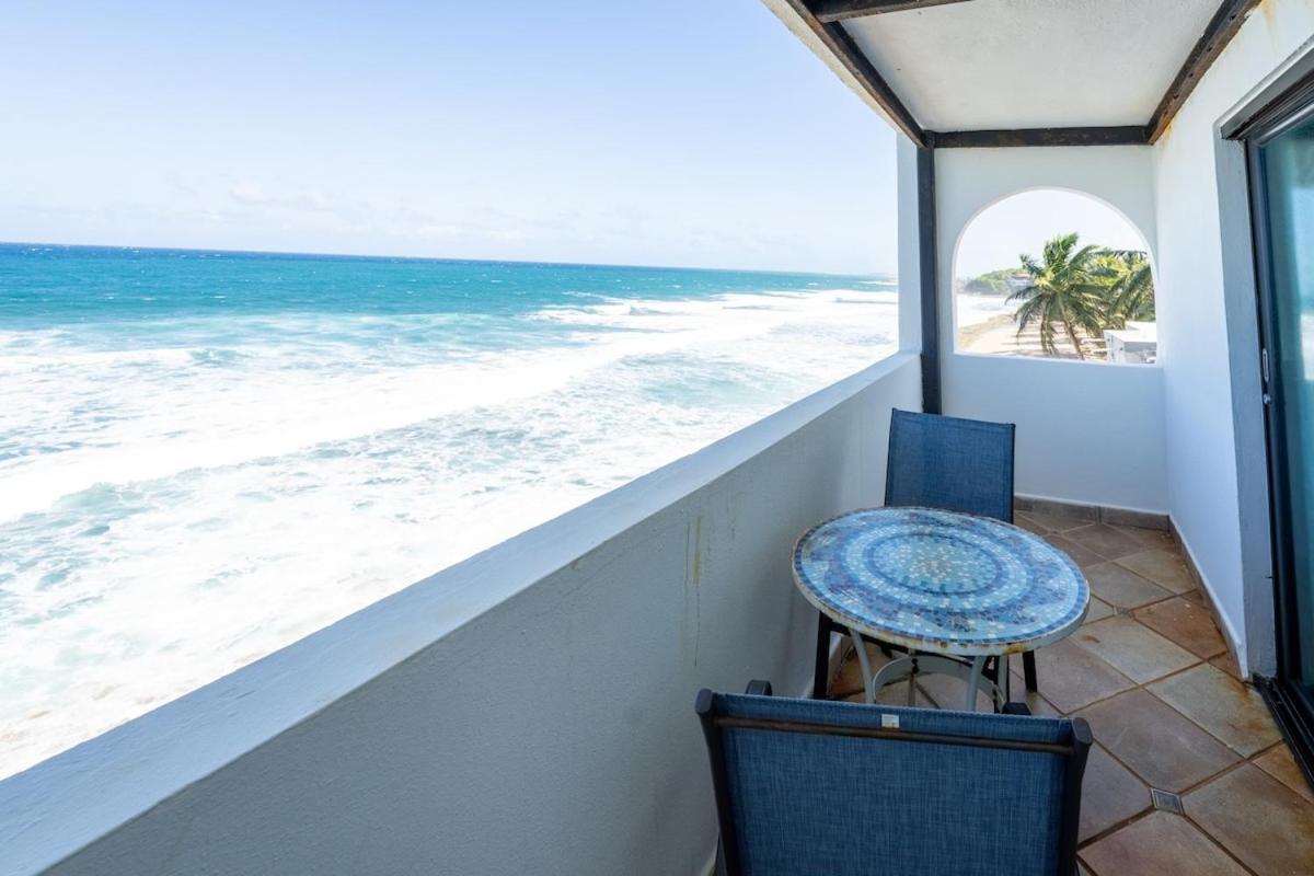 4 Bedroom Kikita Beach Villa Oceanfront W Pool Dorado Eksteriør bilde
