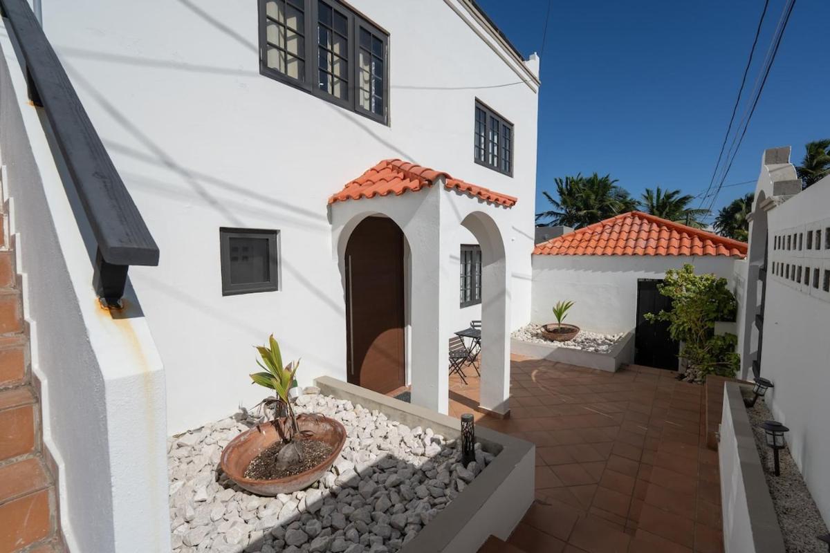 4 Bedroom Kikita Beach Villa Oceanfront W Pool Dorado Eksteriør bilde